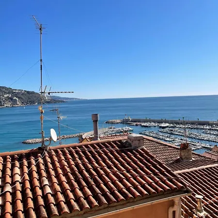 Le Vieux Chateau Apartment